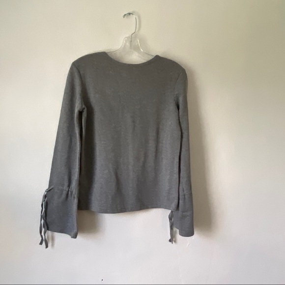 Grey & Gray Sweater Size XS Tie Sleeve Detail Long Sleeve Pullover - Picture 6 of 7